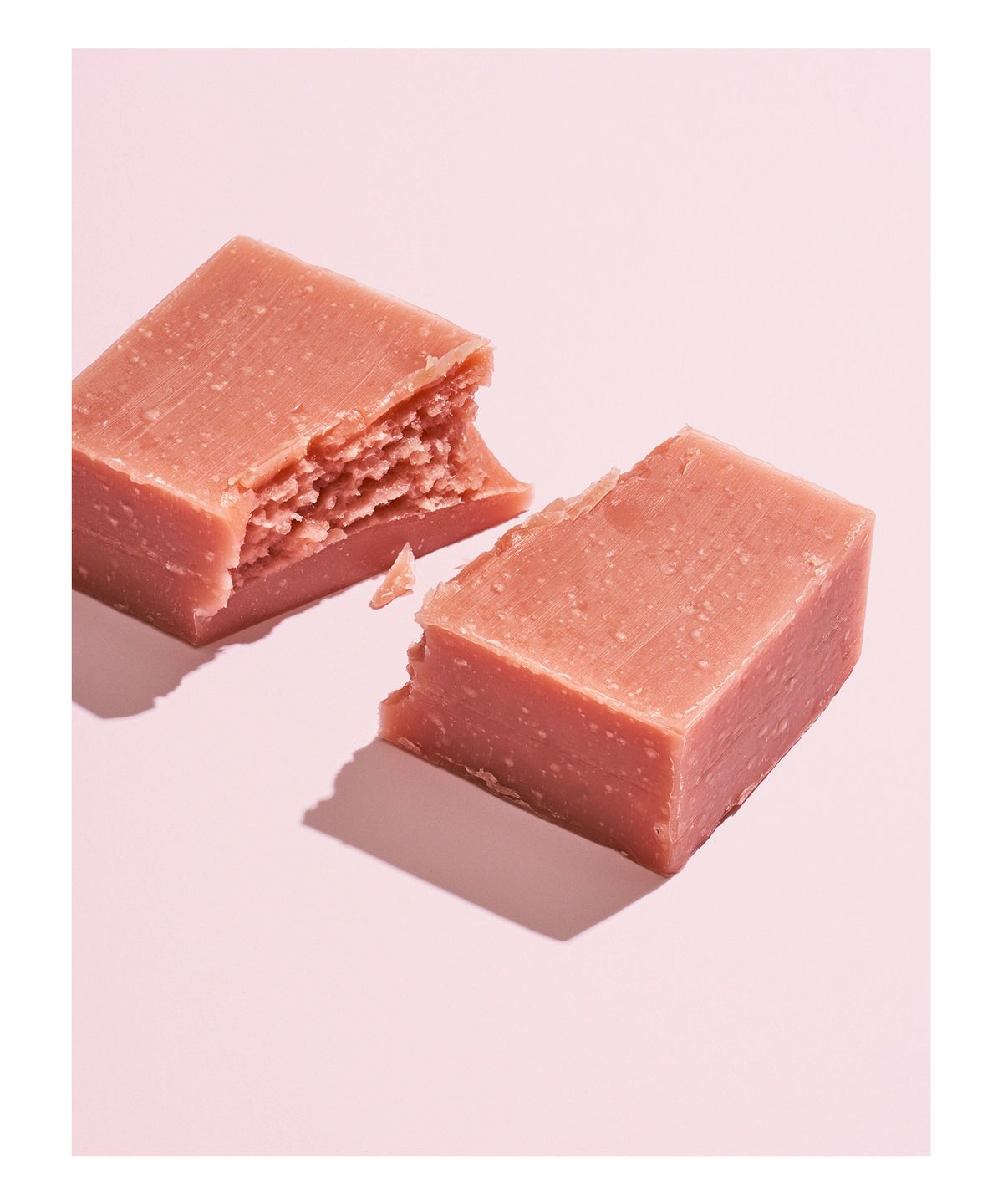 HERBIVORE Pink Clay Cleansing Bar Soap купить в Beauty Storage. Быстрая доставка по России и СНГ.