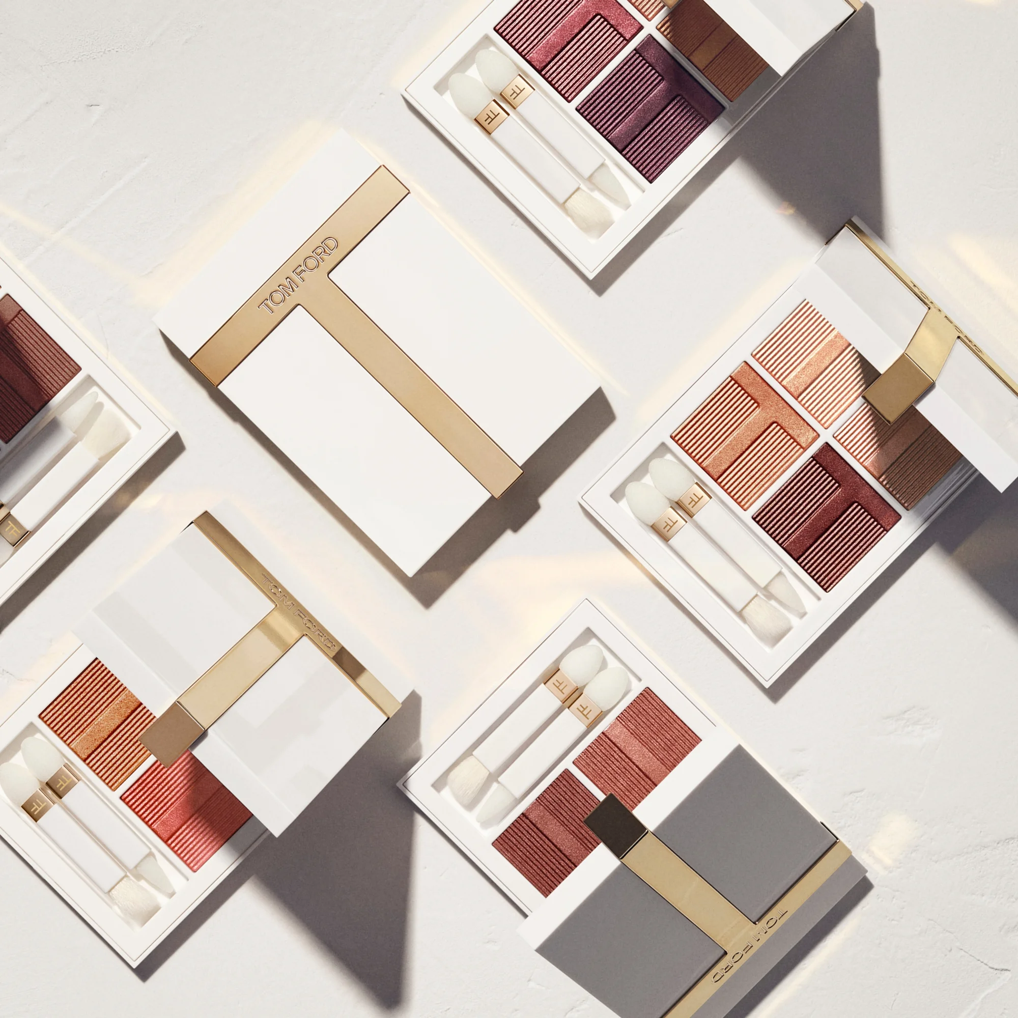 Купить TOM FORD Soleil Eye Colour Quad Lumière на Beautystorage.ru. Быстрая доставка по России и СНГ.