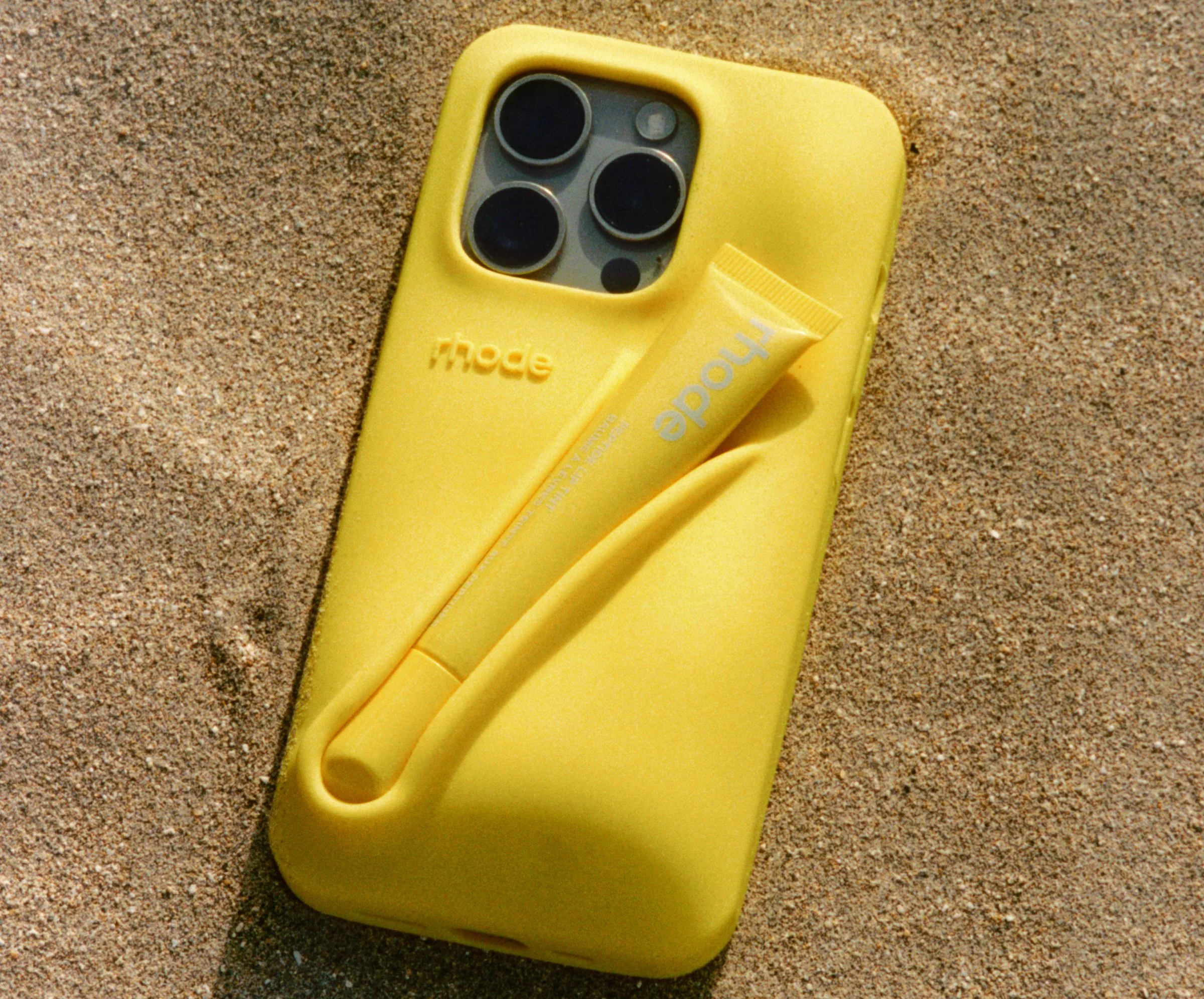 RHODE Summer Lip Case купить в Beauty Storage. Быстрая доставка по России и СНГ.