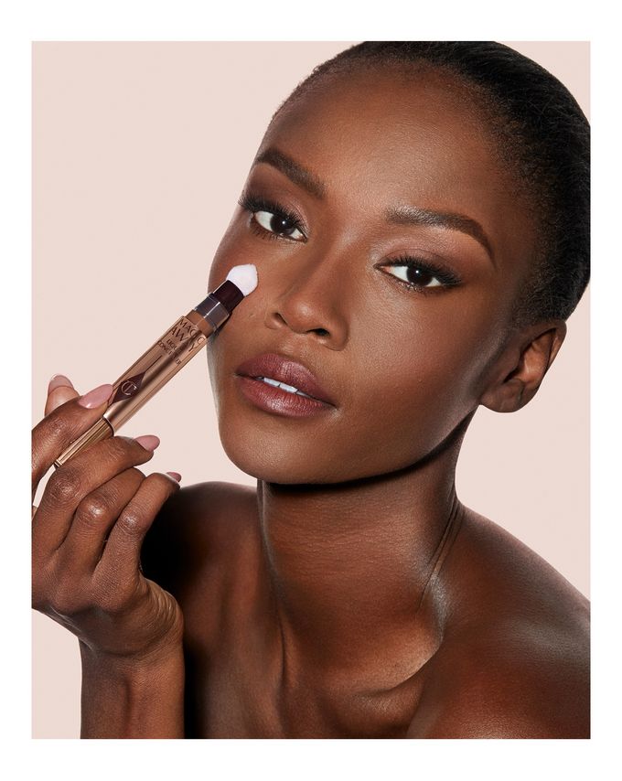 CHARLOTTE TILBURY Magic Away Liquid Concealer купить в Beauty Storage.  Быстрая доставка по России и СНГ.