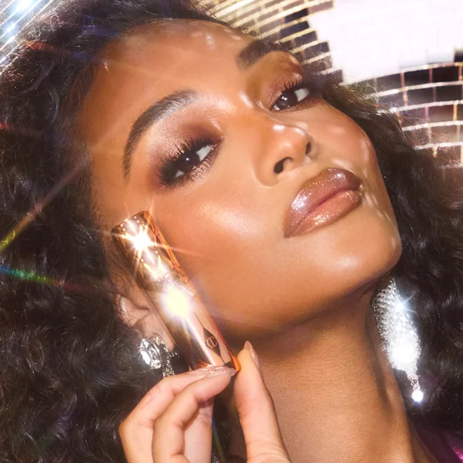 CHARLOTTE TILBURY Super Nudes Spotlight Lip And Cheek Kit купить в Beauty Storage. Быстрая доставка по России и СНГ.
