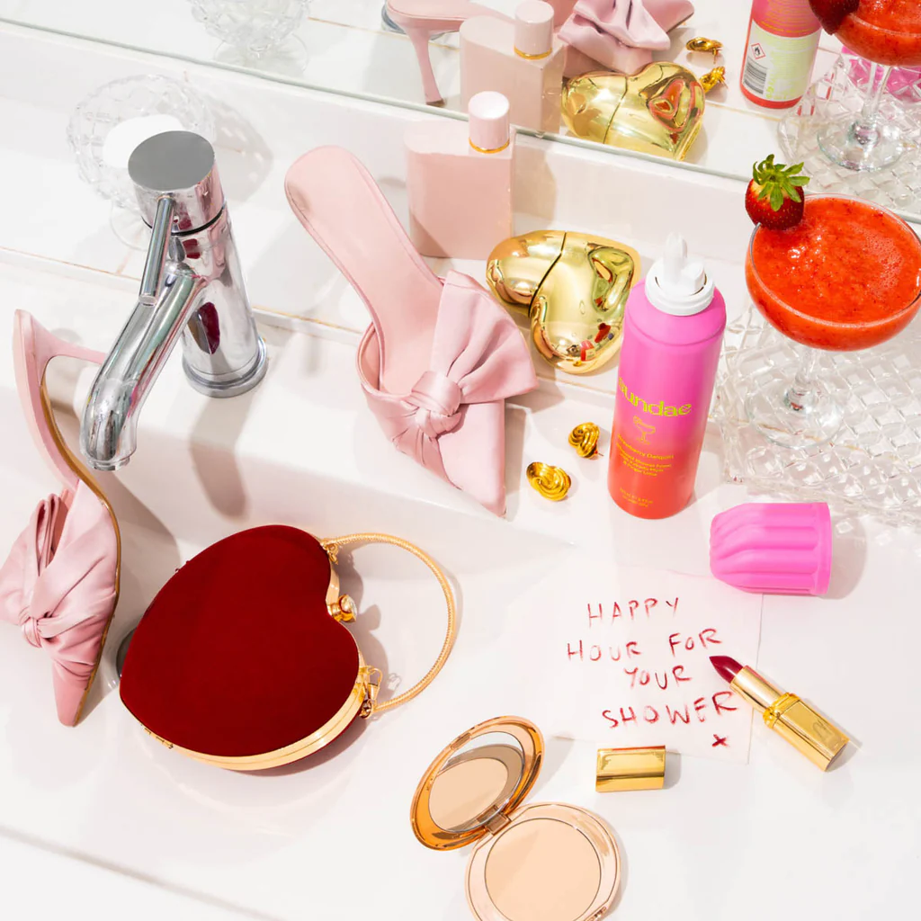 SUNDAE Strawberry Daiquiri Foaming Body Wash купить в Beauty Storage. Быстрая доставка по России и СНГ.