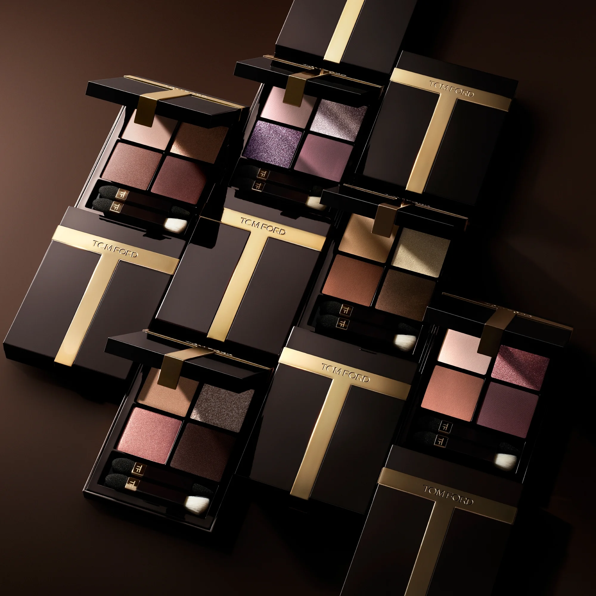 Купить TOM FORD Runway Eye Colour Quad Crème на Beautystorage.ru. Быстрая доставка по России и СНГ.
