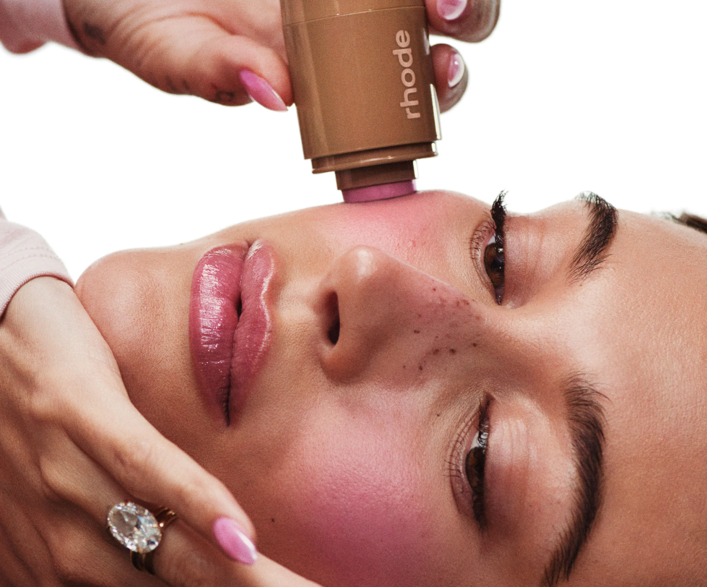 RHODE Pocket Blush The Natural Flush купить в Beauty Storage. Быстрая доставка по России и СНГ.