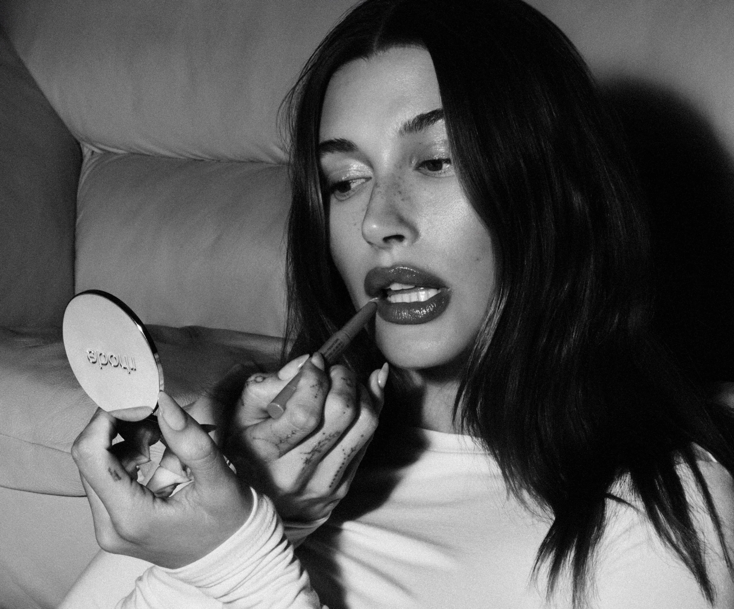 RHODE Mirror купить в Beauty Storage. Быстрая доставка по России и СНГ.