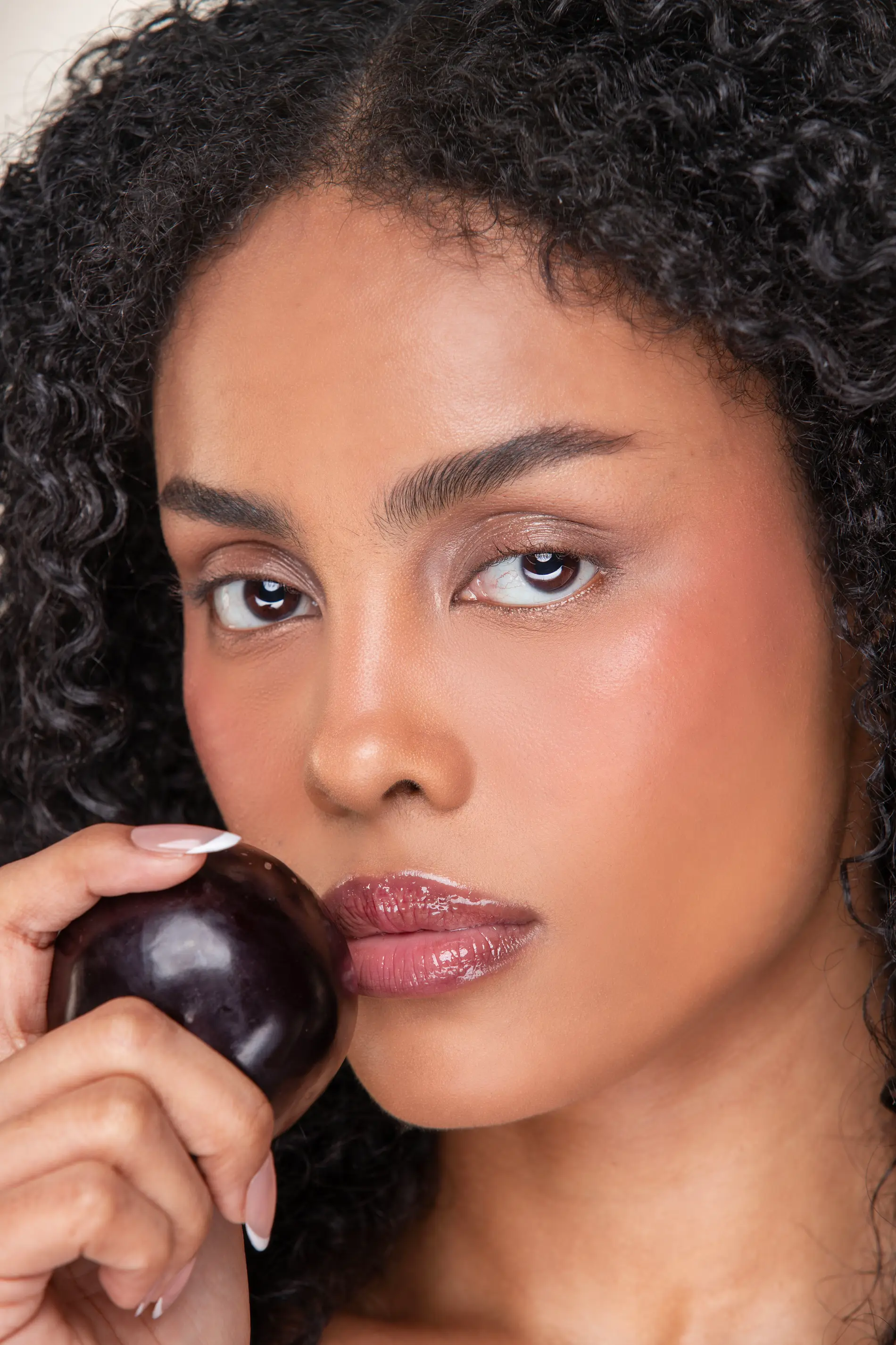 Купить ROSE INC Lip Treatment Hydrating Lip Balm на Beautystorage.ru. Быстрая доставка по России и СНГ.