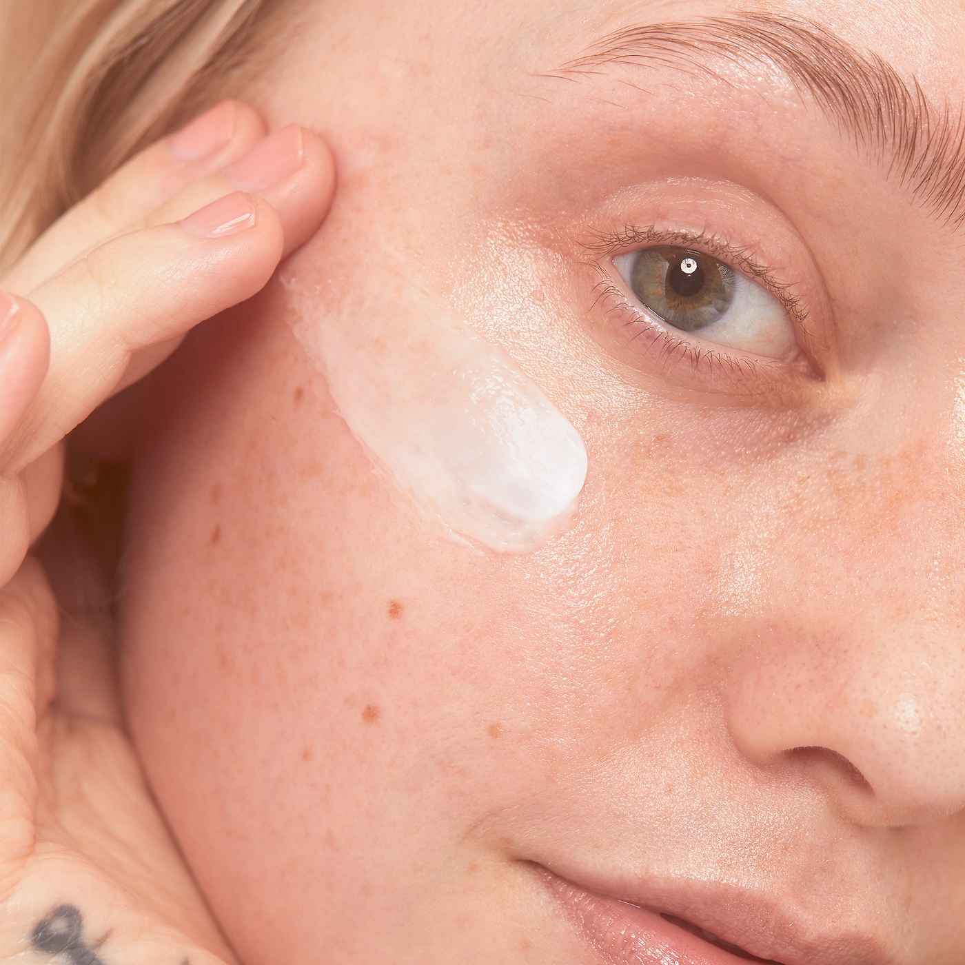 HERBIVORE Pink Cloud Soft Moisture Cream купить в Beauty Storage. Быстрая доставка по России и СНГ.