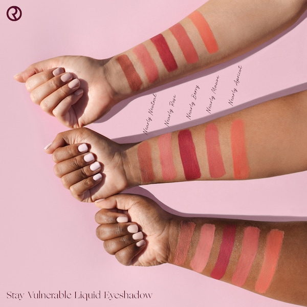 RARE BEAUTY BY SELENA GOMEZ Stay Vulnerable Liquid Eyeshadow купить в Beauty Storage. Быстрая доставка по России и СНГ.