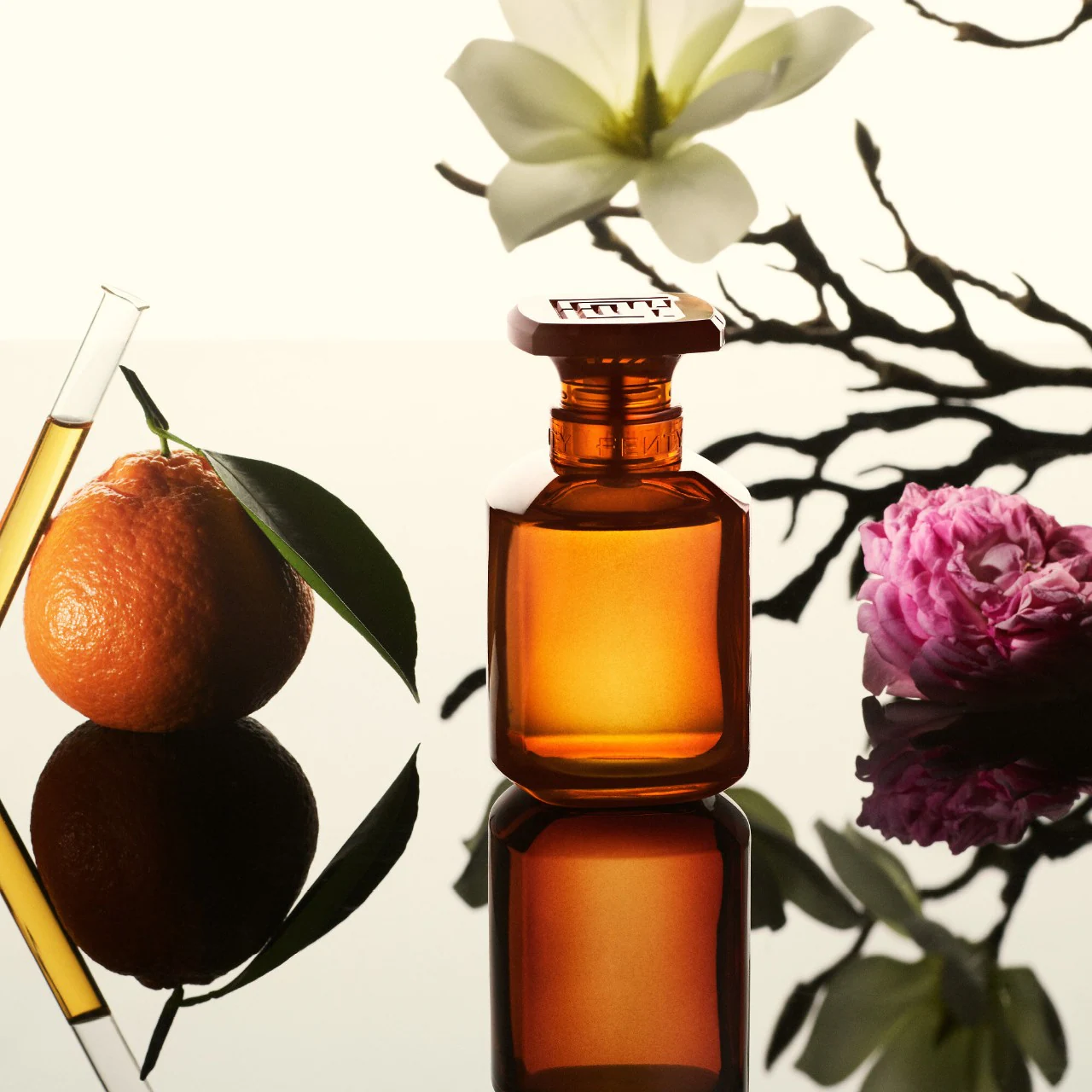 FENTY BEAUTY by Rihanna Fenty Eau de Parfum купить в Beauty Storage. Быстрая доставка по России и СНГ.