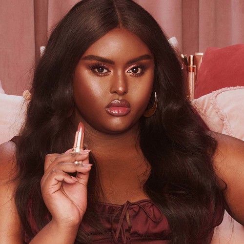 CHARLOTTE TILBURY Pillow Talk On The Go Kit купить в Beauty Storage. Быстрая доставка по России и СНГ.
