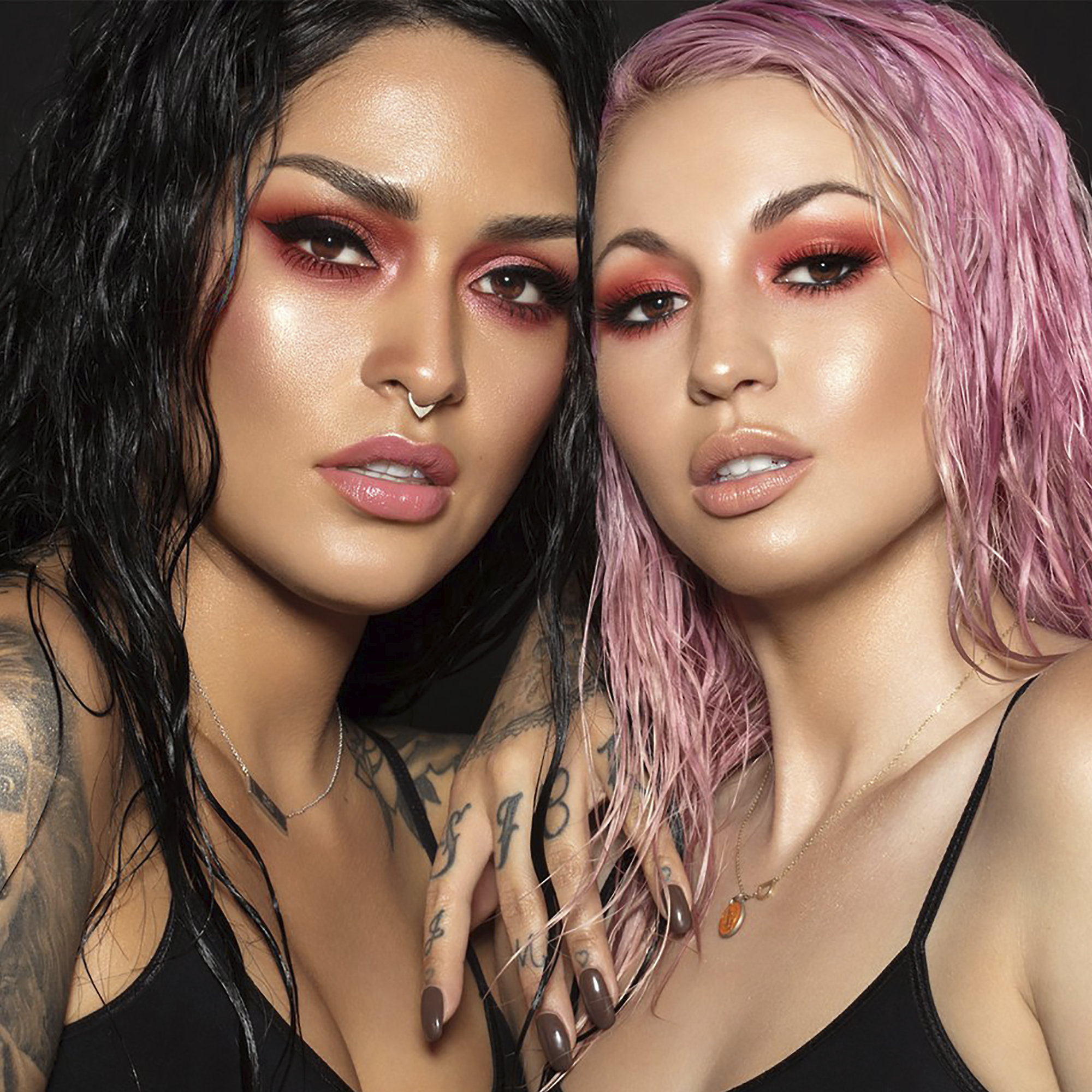 MELT COSMETICS Baby Girl Eyeshadow Stack купить в Beauty Storage. Быстрая доставка по России и СНГ.