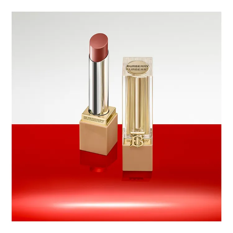 Купить BURBERRY BEAUTY Burberry Brit Shine Lipstick на Beautystorage.ru. Быстрая доставка по России и СНГ.