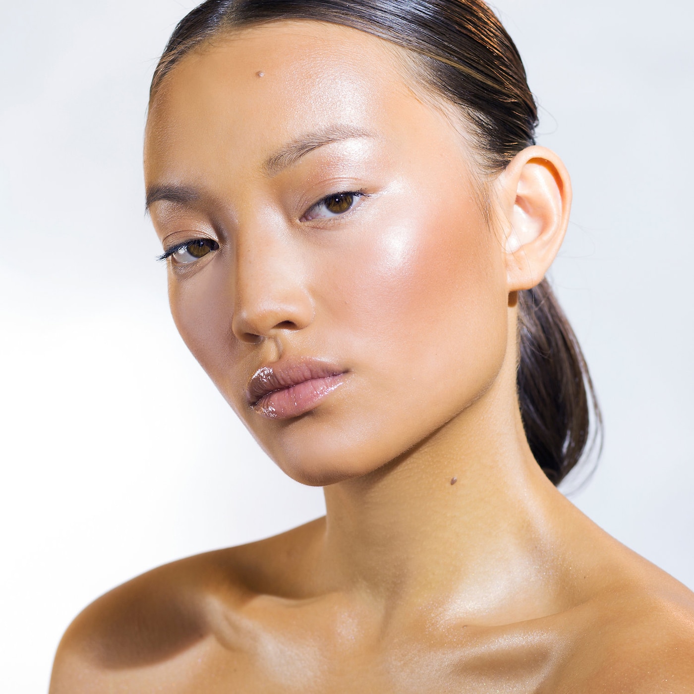 NATASHA DENONA Body Glow купить в Beauty Storage. Быстрая доставка по России и СНГ.
