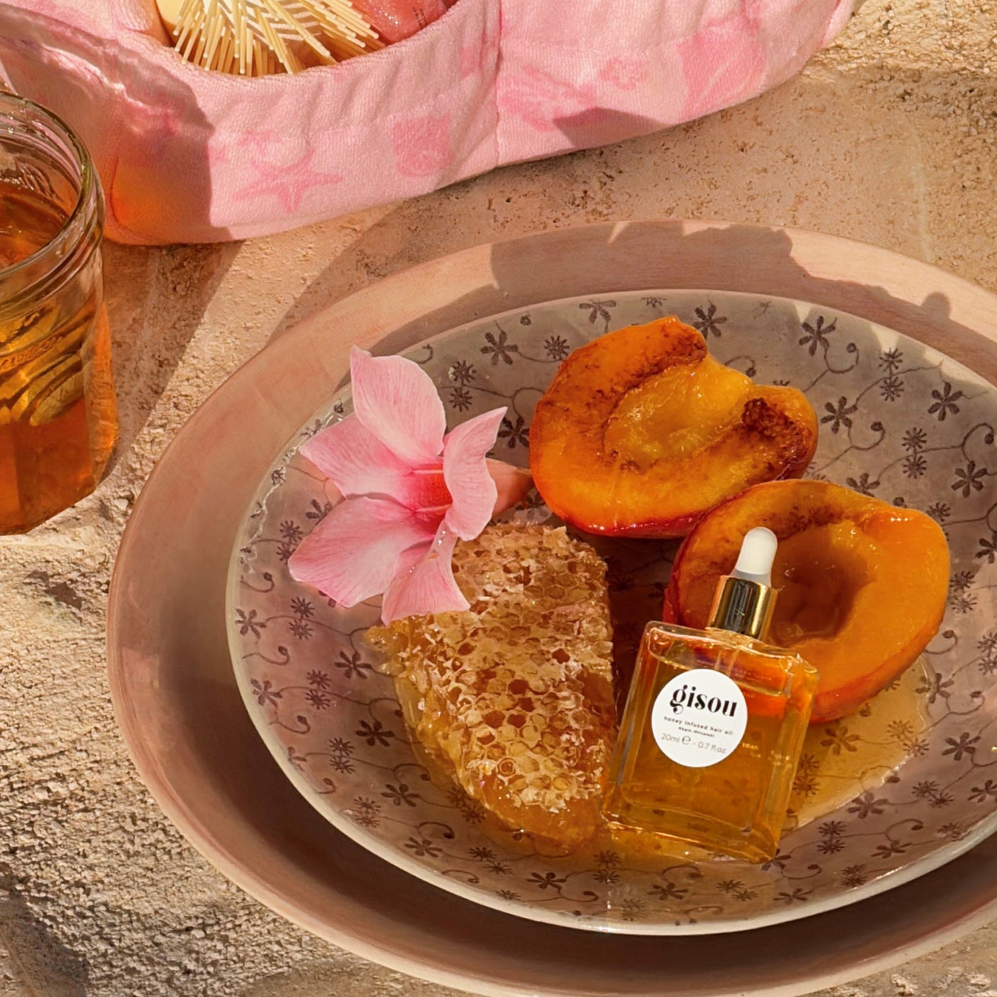 GISOU Repair & Hydration Duo GISOU Hair Repair & Intense Hydration Duo купить в Beauty Storage. Быстрая доставка по России и СНГ.