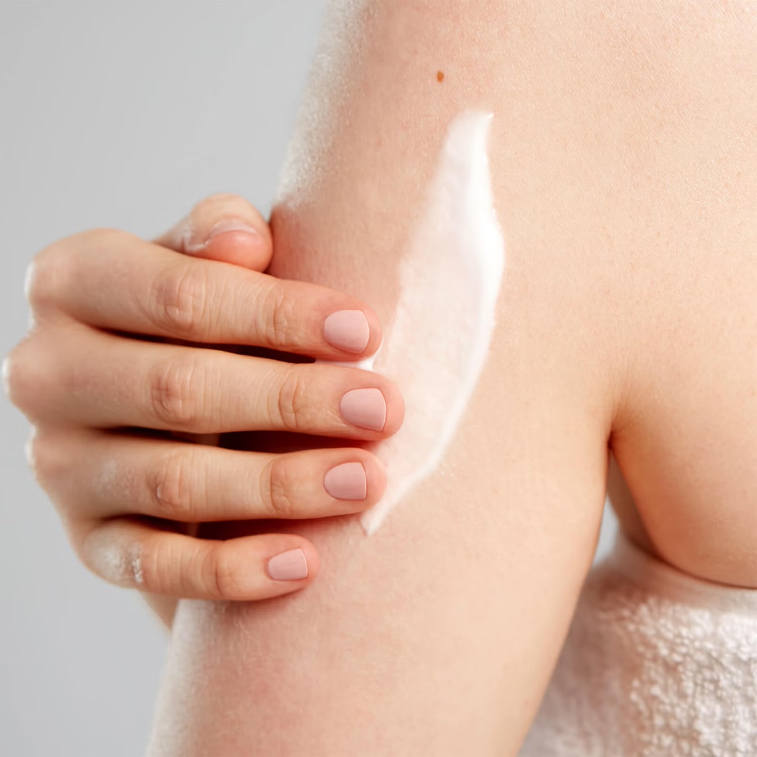 AMELIORATE Transforming Body Lotion - Rose купить в Beauty Storage. Быстрая доставка по России и СНГ.