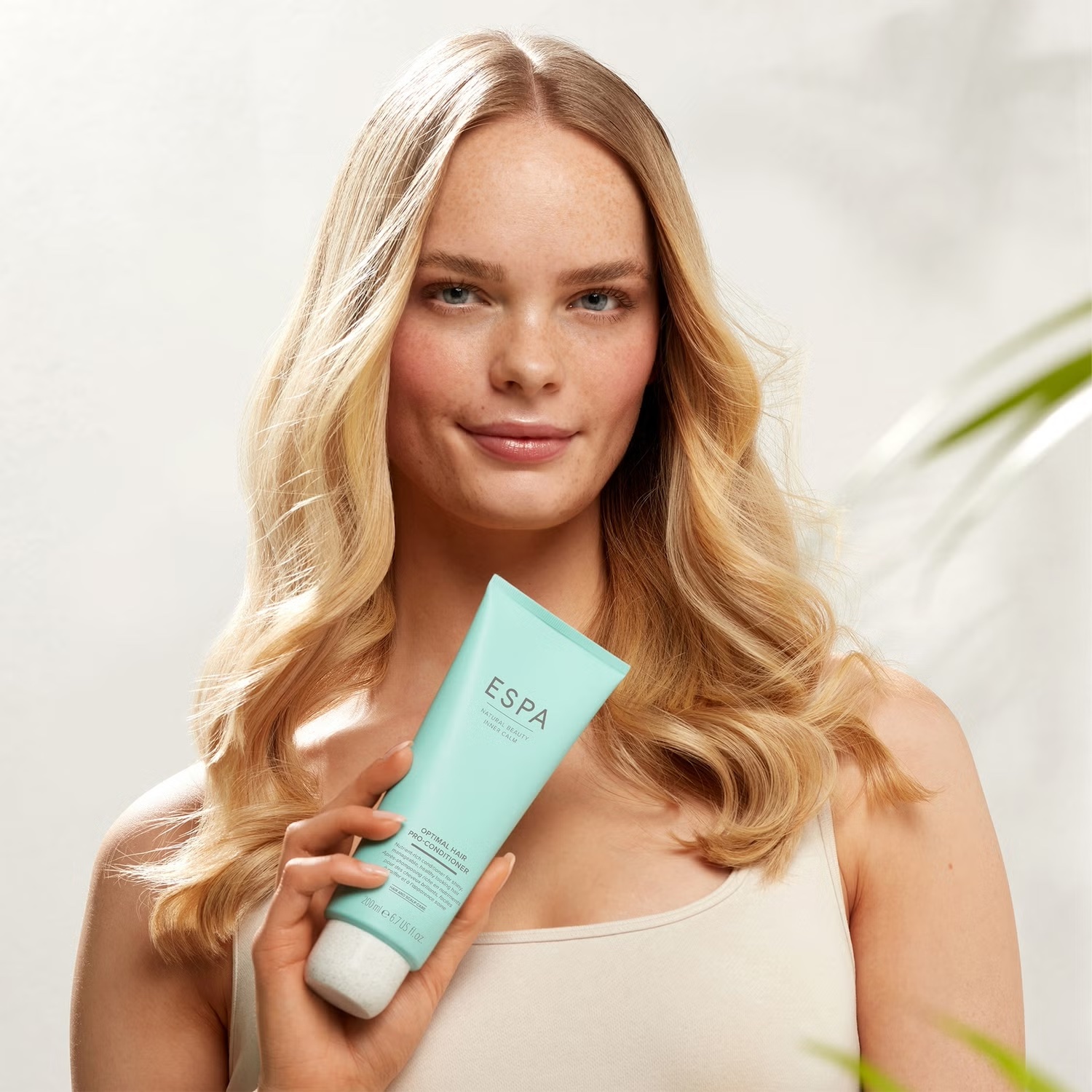 ESPA Optimal Hair Pro-Conditioner купить в Beauty Storage. Быстрая доставка по России и СНГ.