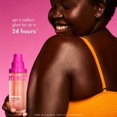 Купить AMIKA I'm Glistening Radiant Rich Body Oil на Beautystorage.ru. Быстрая доставка по России и СНГ.