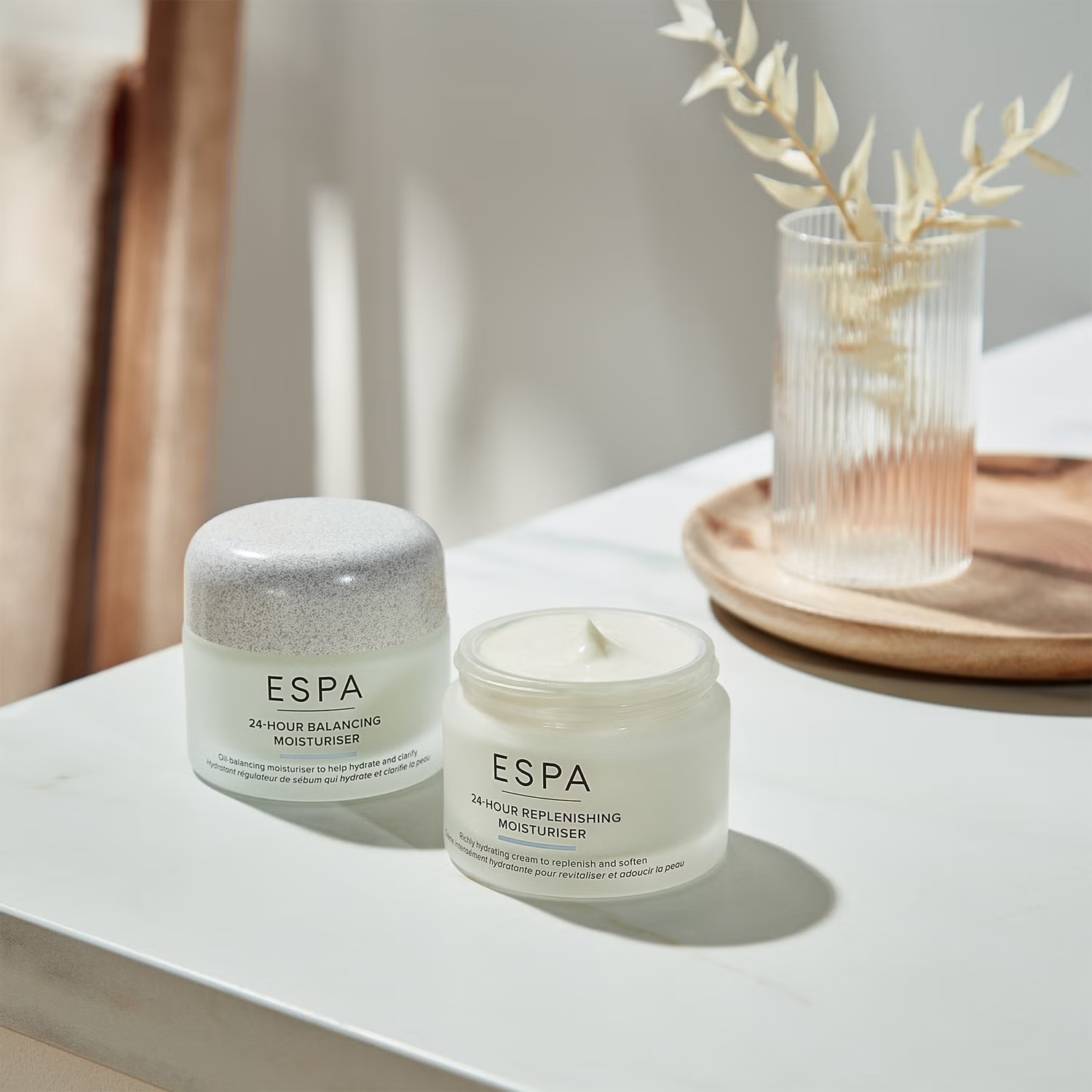 ESPA 24-Hour Balancing Moisturiser купить в Beauty Storage. Быстрая доставка по России и СНГ.