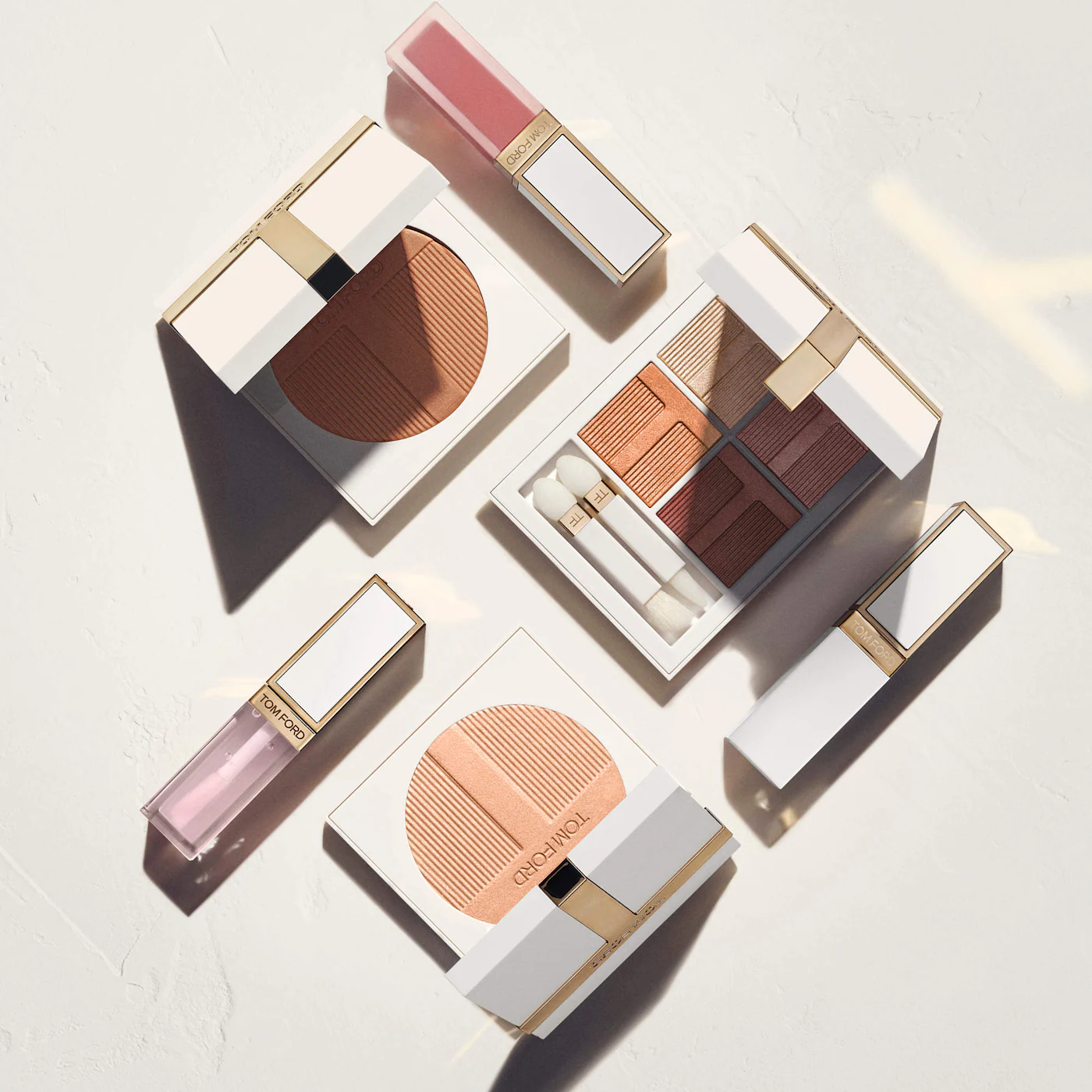 Купить TOM FORD Soleil Bronzing Powder на Beautystorage.ru. Быстрая доставка по России и СНГ.