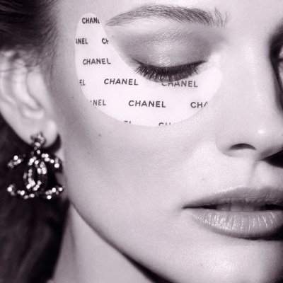 Купить CHANEL Le Lift Flash Eye 10 Pce на Beautystorage.ru. Быстрая доставка по России и СНГ.