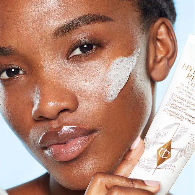 CHARLOTTE TILBURY Charlotte’s Hydration Revival Skincare Discovery Set. Быстрая доставка по России и СНГ.