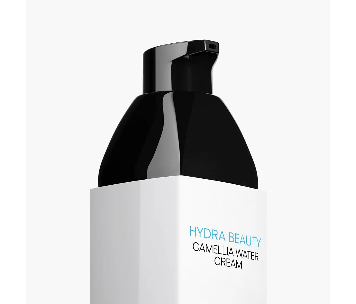 CHANEL Hydra Beauty Camellia Water Cream купить в Beauty Storage. Быстрая доставка по России и СНГ.