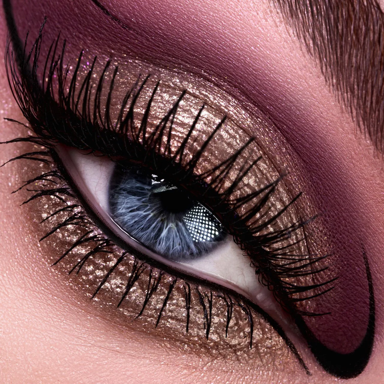 PAT McGRATH LABS Passion Fleur Luxe Eyeshadow Quad купить в Beauty Storage. Быстрая доставка по России и СНГ.