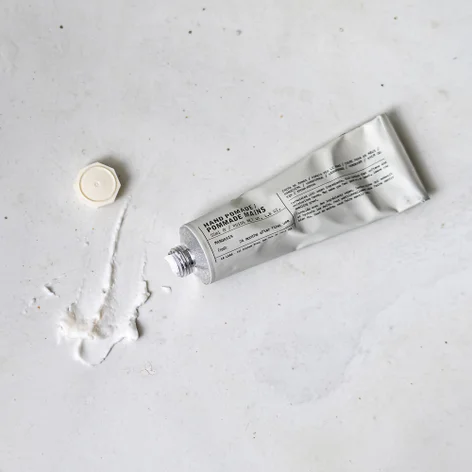 Купить LE LABO Mandarin Hand Pomade на Beautystorage.ru. Быстрая доставка по России и СНГ.