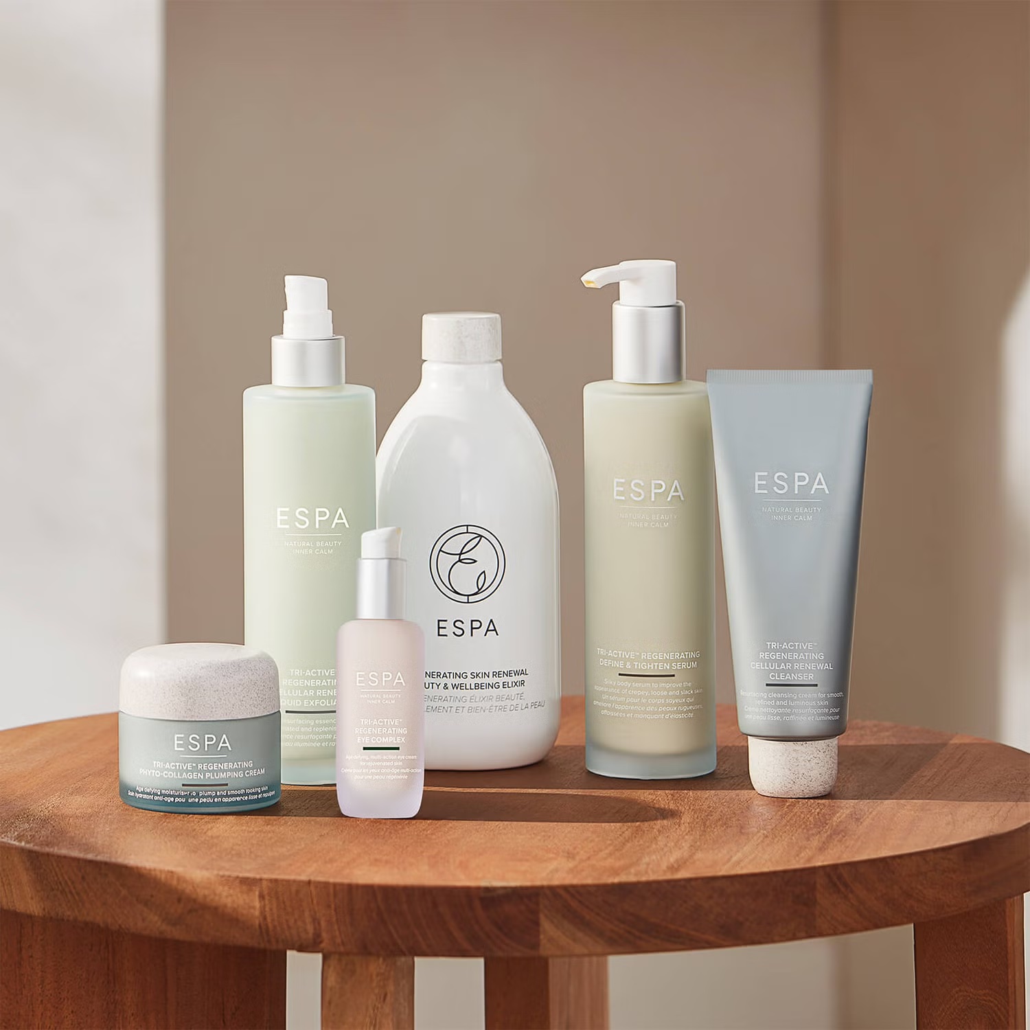 ESPA Tri-Active™ Regenerating Cellular Renewal Cleanser купить в Beauty Storage. Быстрая доставка по России и СНГ.