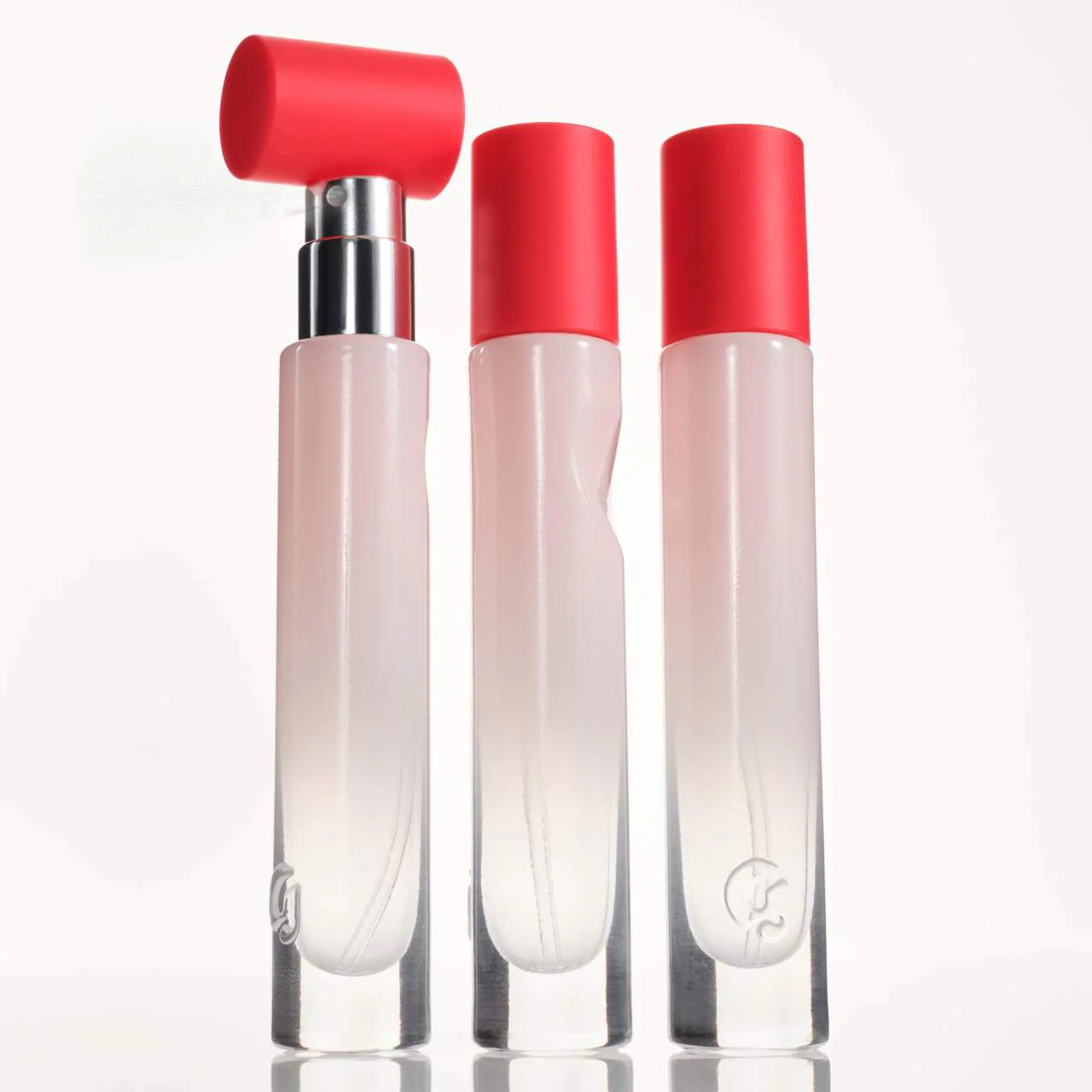 GLOSSIER Glossier You Eau de Parfum Travel Spray GLOSSIER Glossier You Eau de Parfum Travel Spray купить в Beauty Storage. Быстрая доставка по России и СНГ.