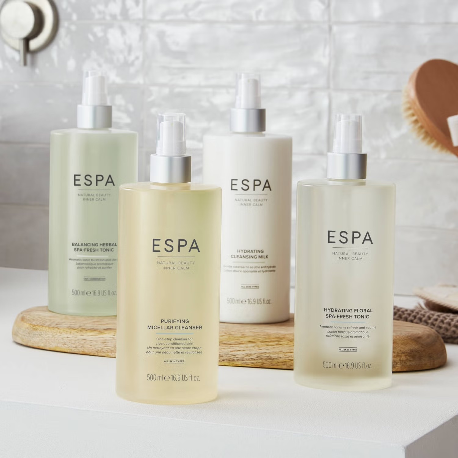 ESPA Hydrating Cleansing Milk купить в Beauty Storage. Быстрая доставка по России и СНГ.

