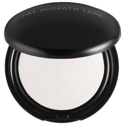 PAT McGRATH LABS Sublime Perfection Blurring Under-Eye Setting Powder - Light
