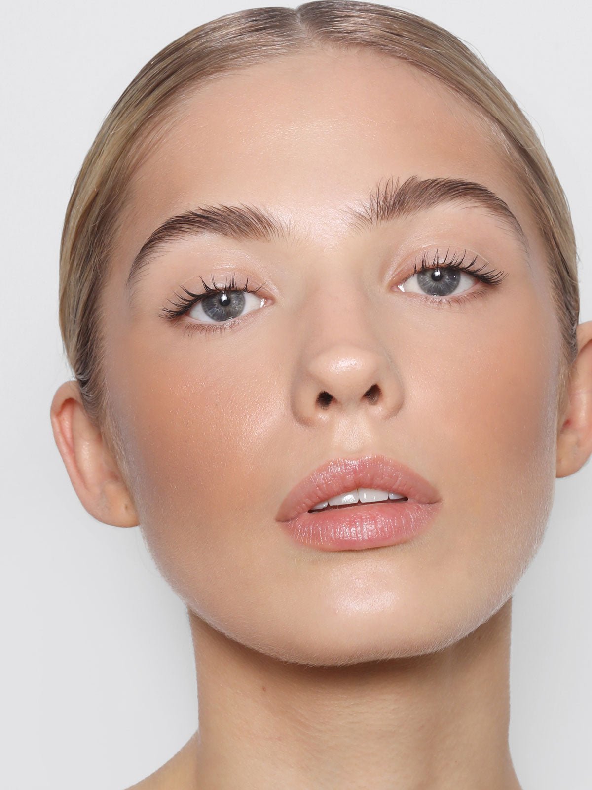 REFY Cream Bronzer купить в Beauty Storage. Быстрая доставка по России и СНГ.