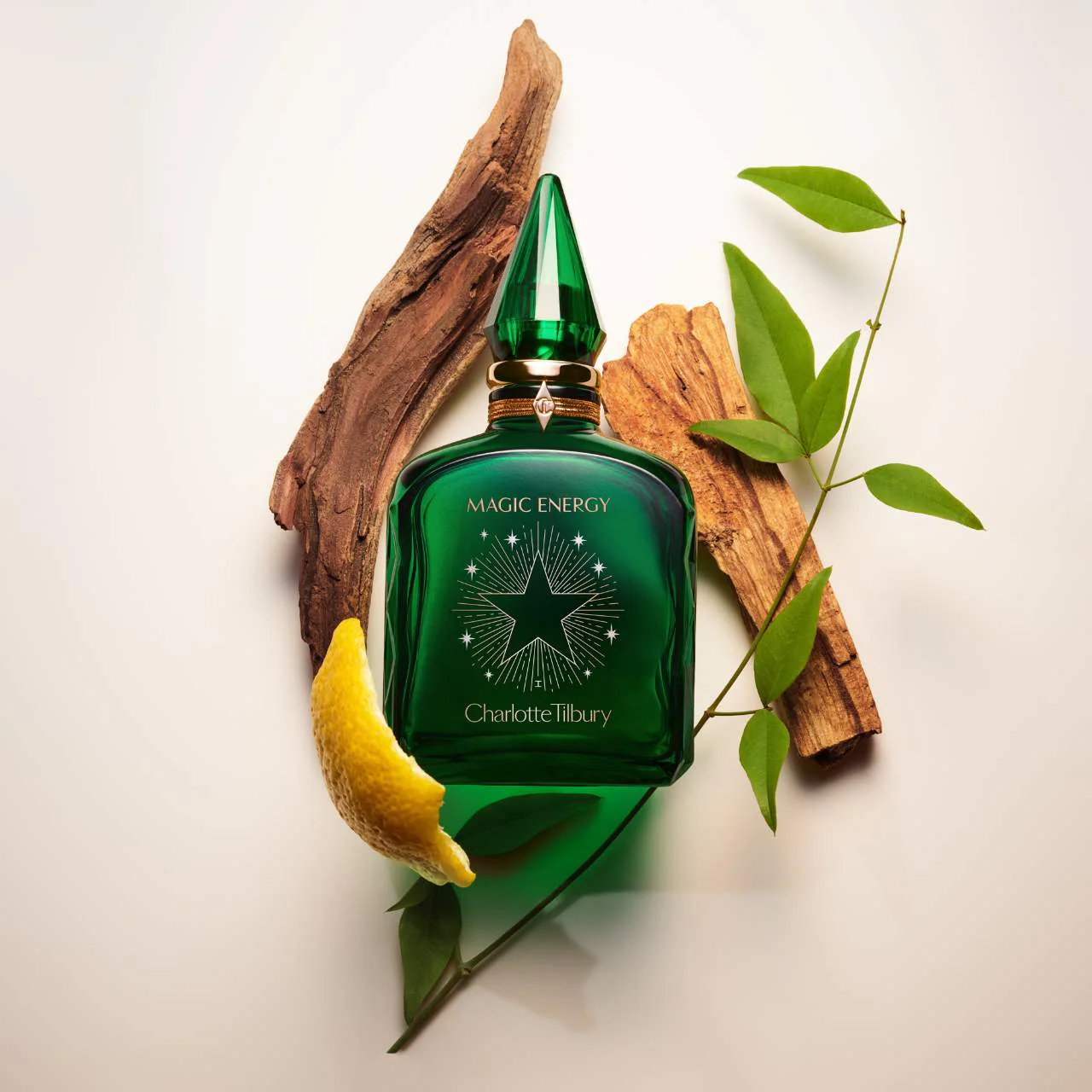 CHARLOTTE TILBURY Magic Energy Eau de Parfum купить в Beauty Storage. Быстрая доставка по России и СНГ.