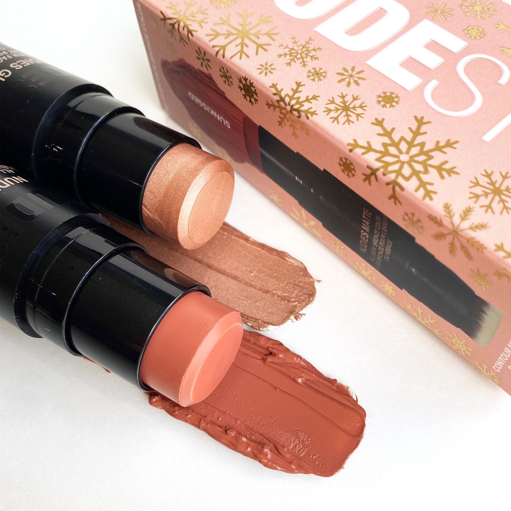 NUDESTIX Glowy Nude Skin Kit купить в Beauty Storage. Быстрая доставка по России и СНГ.