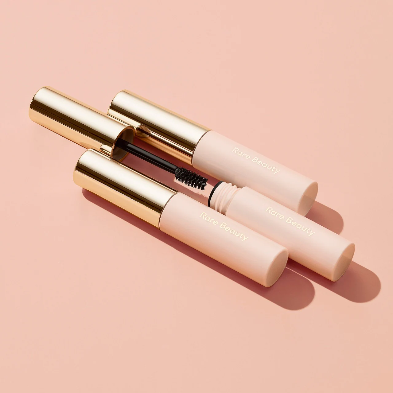 Купить RARE BEAUTY Brow Harmony Tinted Flexible Lifting Gel на Beautystorage.ru. Быстрая доставка по России и СНГ.
