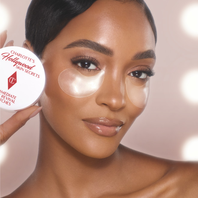 CHARLOTTE TILBURY Charlotte's Hollywood Skin Secrets Immediate Eye Revival Patches купить в Beauty Storage. Быстрая доставка по России и СНГ.