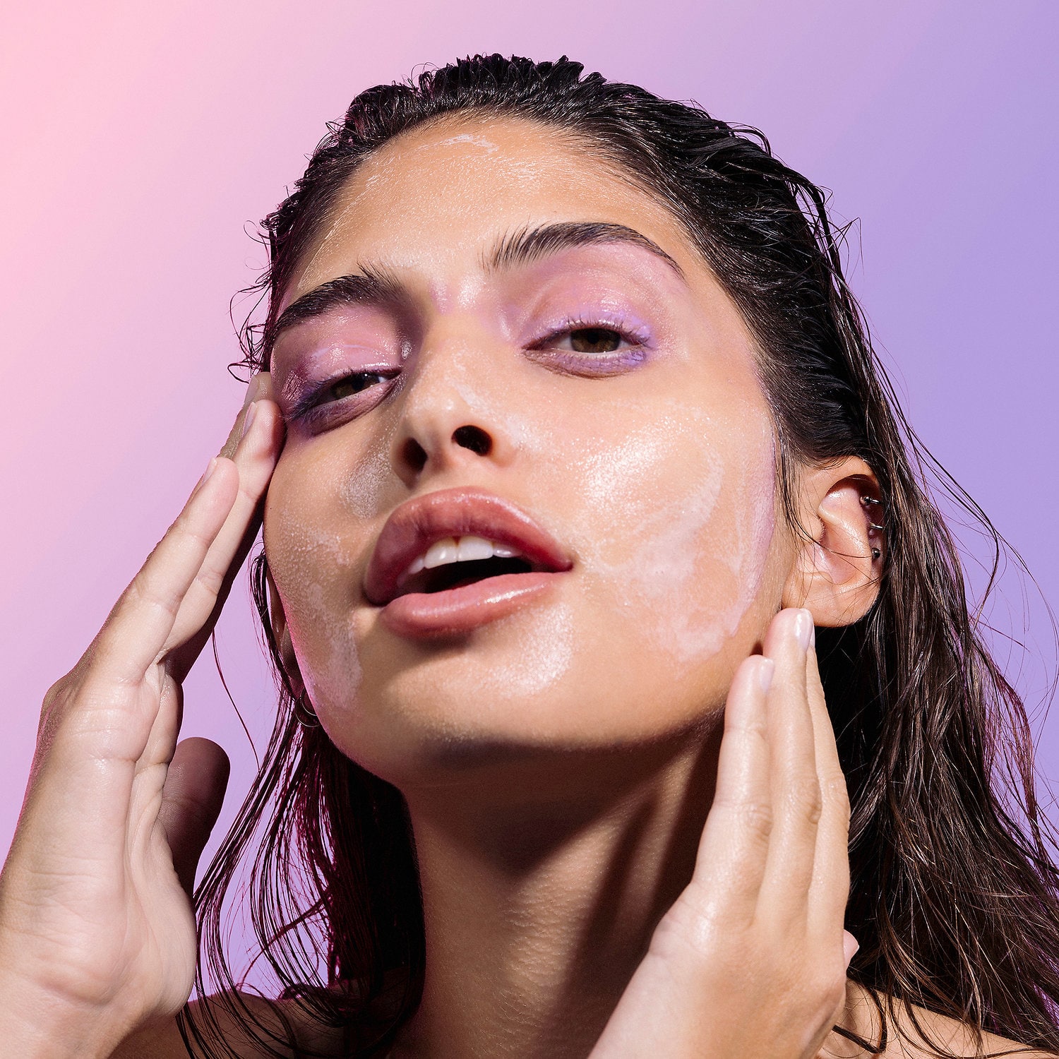 GLOW RECIPE Blueberry Bounce Gentle Cleanser GLOW RECIPE Blueberry Bounce Gentle Cleanser