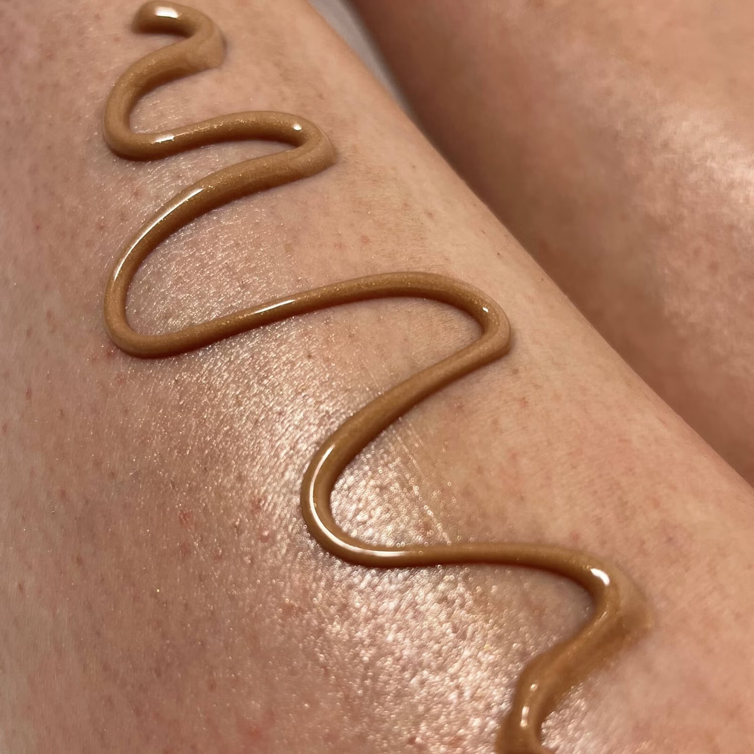 AMELIORATE Transforming Body Lotion Illuminating Glow Formula купить в Beauty Storage. Быстрая доставка по России и СНГ.