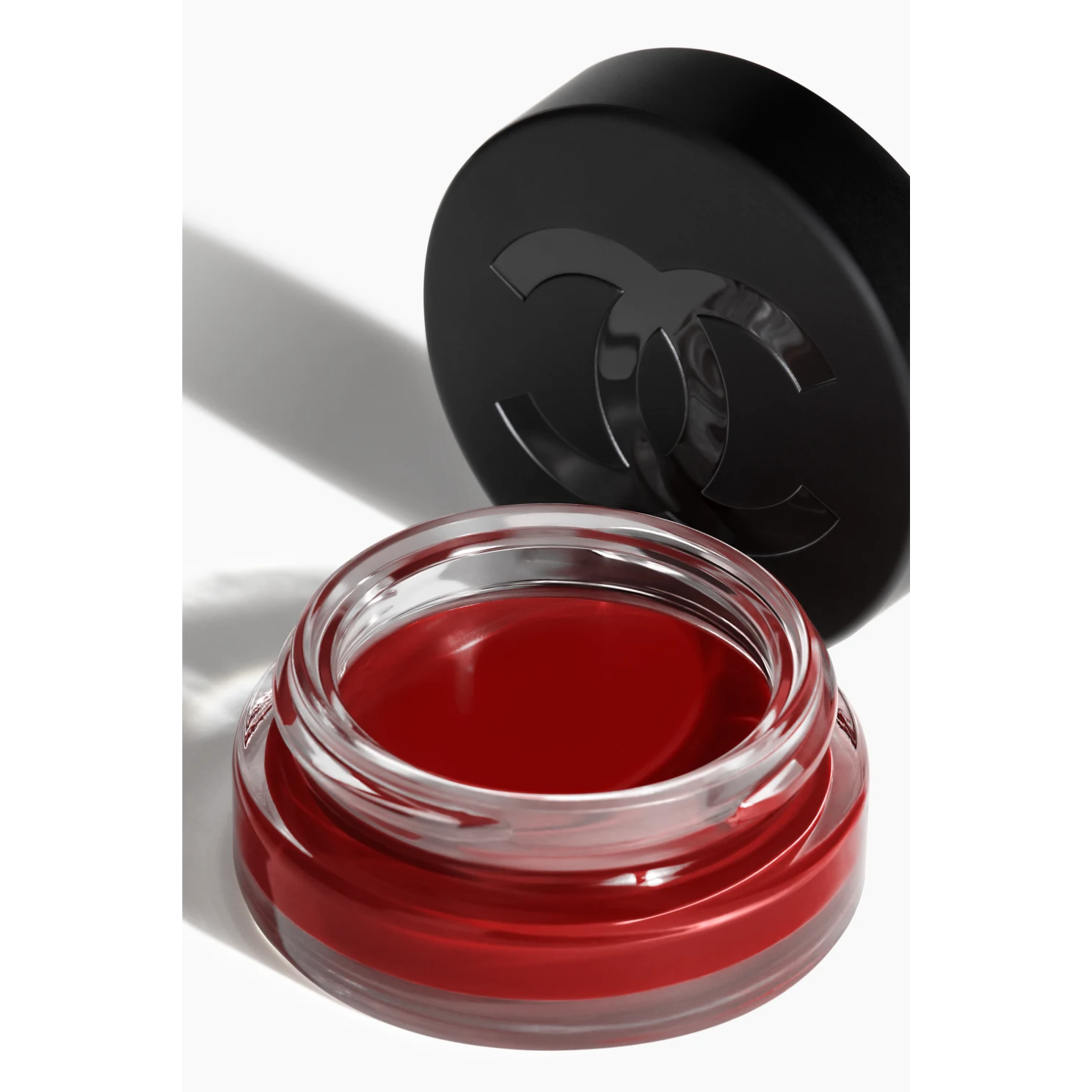 CHANEL N°1 De Chanel Lip And Cheek Balm купить в Beauty Storage. Быстрая доставка по России и СНГ.