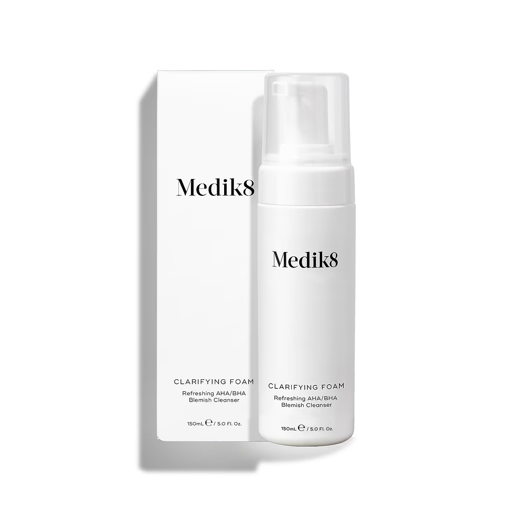 Купить MEDIK8 Clarifying Foam на Beautystorage.ru. Быстрая доставка по России и СНГ.