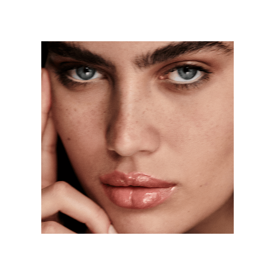 VICTORIA BECKHAM Posh Gloss купить в Beauty Storage. Быстрая доставка по России и СНГ.
