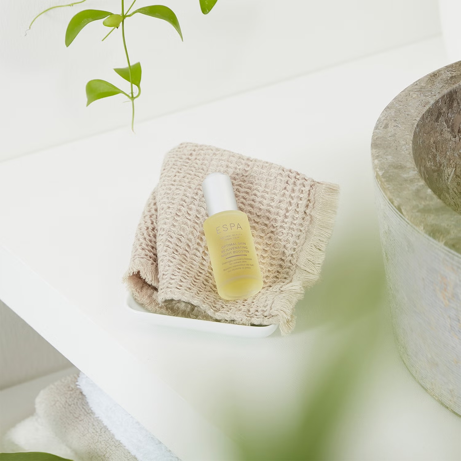 ESPA Optimal Skin Rejuvenating Night Booster купить в Beauty Storage. Быстрая доставка по России и СНГ.