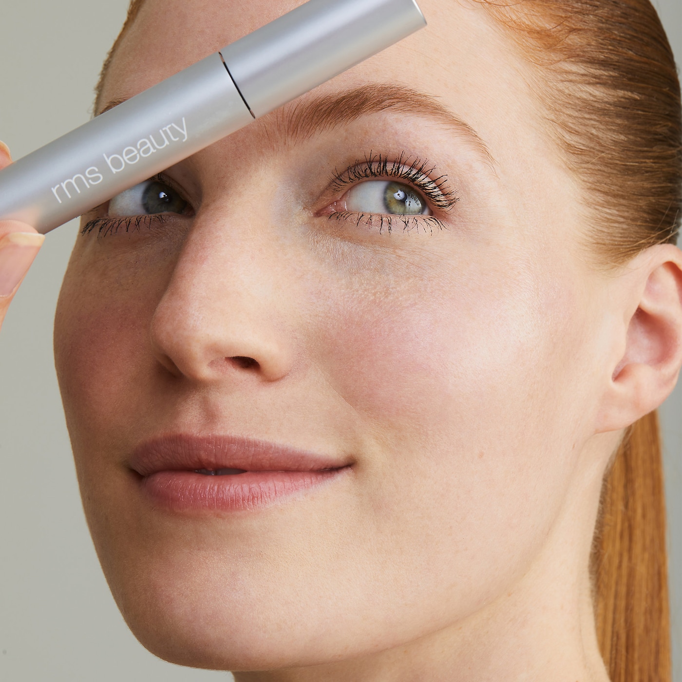 RMS BEAUTY Straight Up Volumizing Peptide Mascara купить в Beauty Storage. Быстрая доставка по России и СНГ.