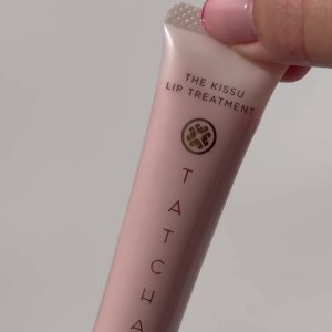 Купить TATCHA The Kissu Lip Scrub на Beautystorage.ru. Быстрая доставка по России и СНГ.