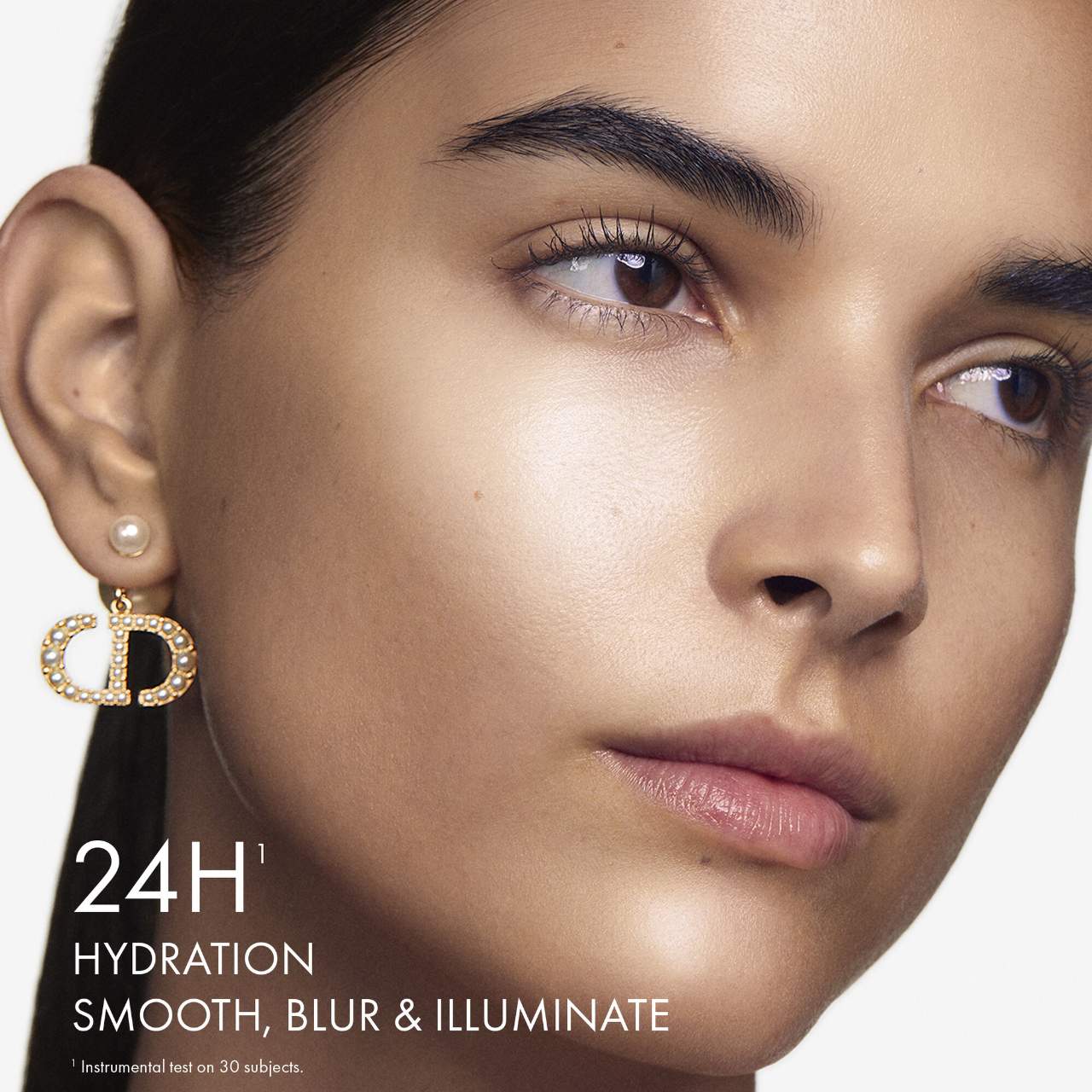 DIOR Forever Glow Star Filter Multi-Use Complexion Enhancing Booster купить в Beauty Storage. Быстрая доставка по России и СНГ.