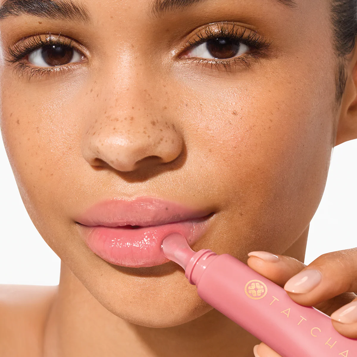 Купить TATCHA The Melting Lip Balm на Beautystorage.ru. Быстрая доставка по России и СНГ.