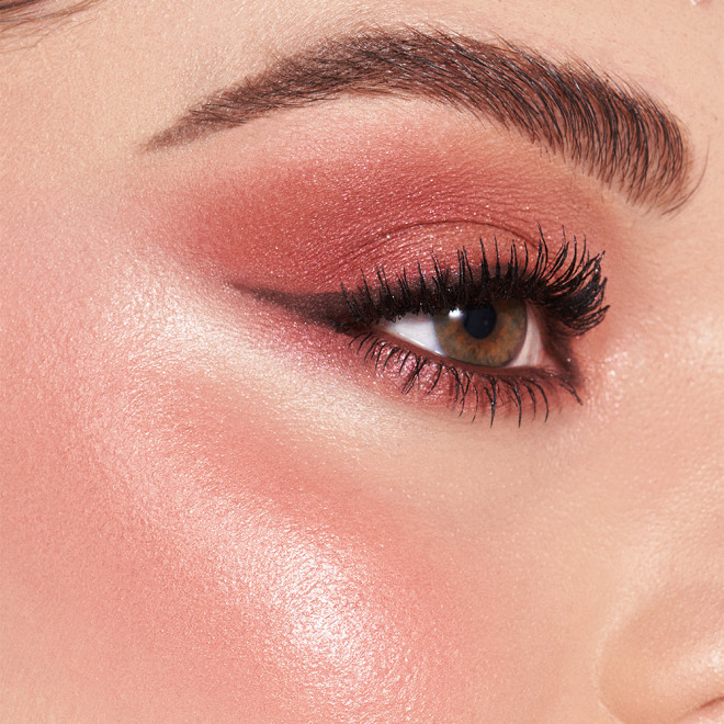 CHARLOTTE TILBURY Hollywood Superstar Glow Kit купить в Beauty Storage. Быстрая доставка по России и СНГ.