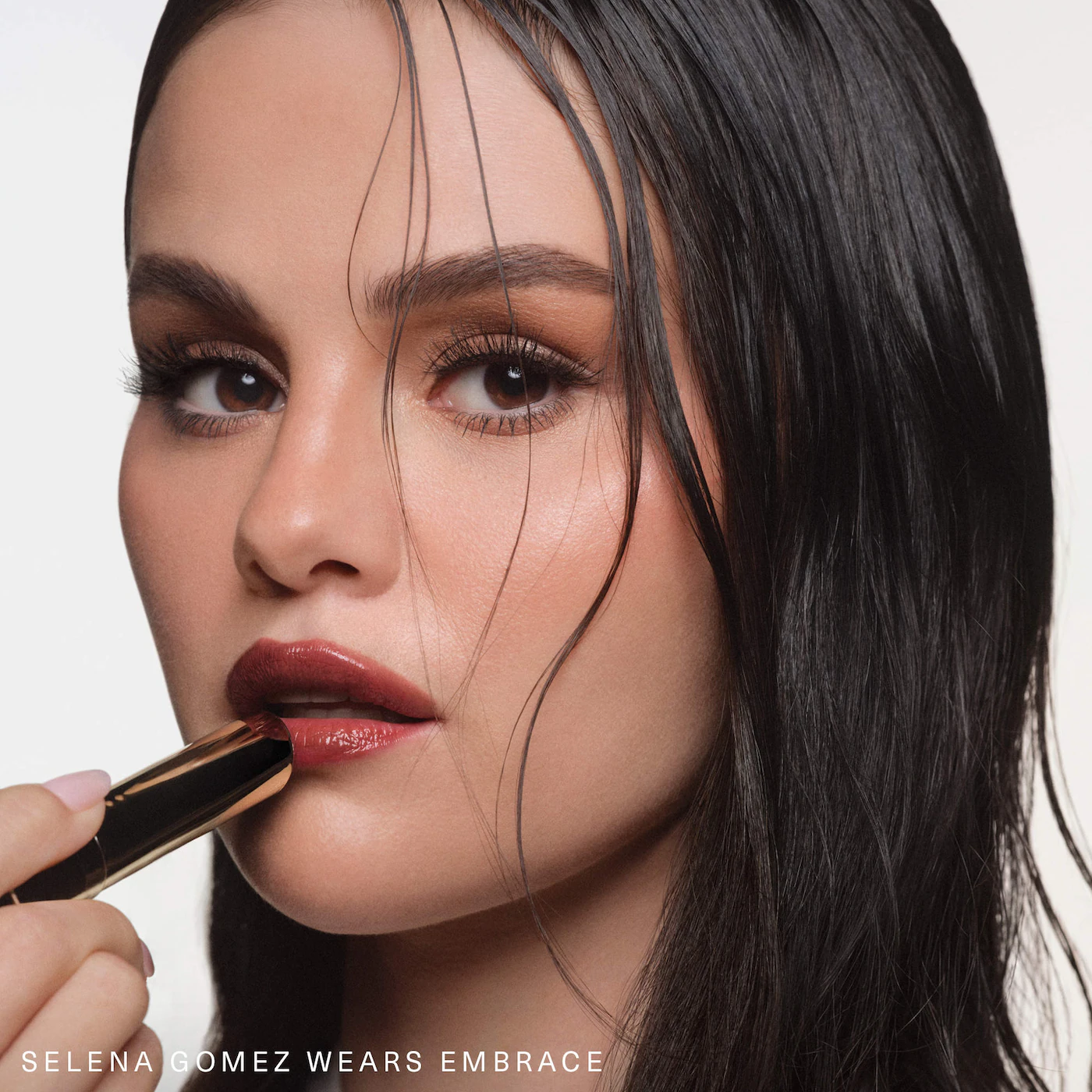 Купить RARE BEAUTY Soft Pinch Lip Oil Stick на Beautystorage.ru. Быстрая доставка по России и СНГ.