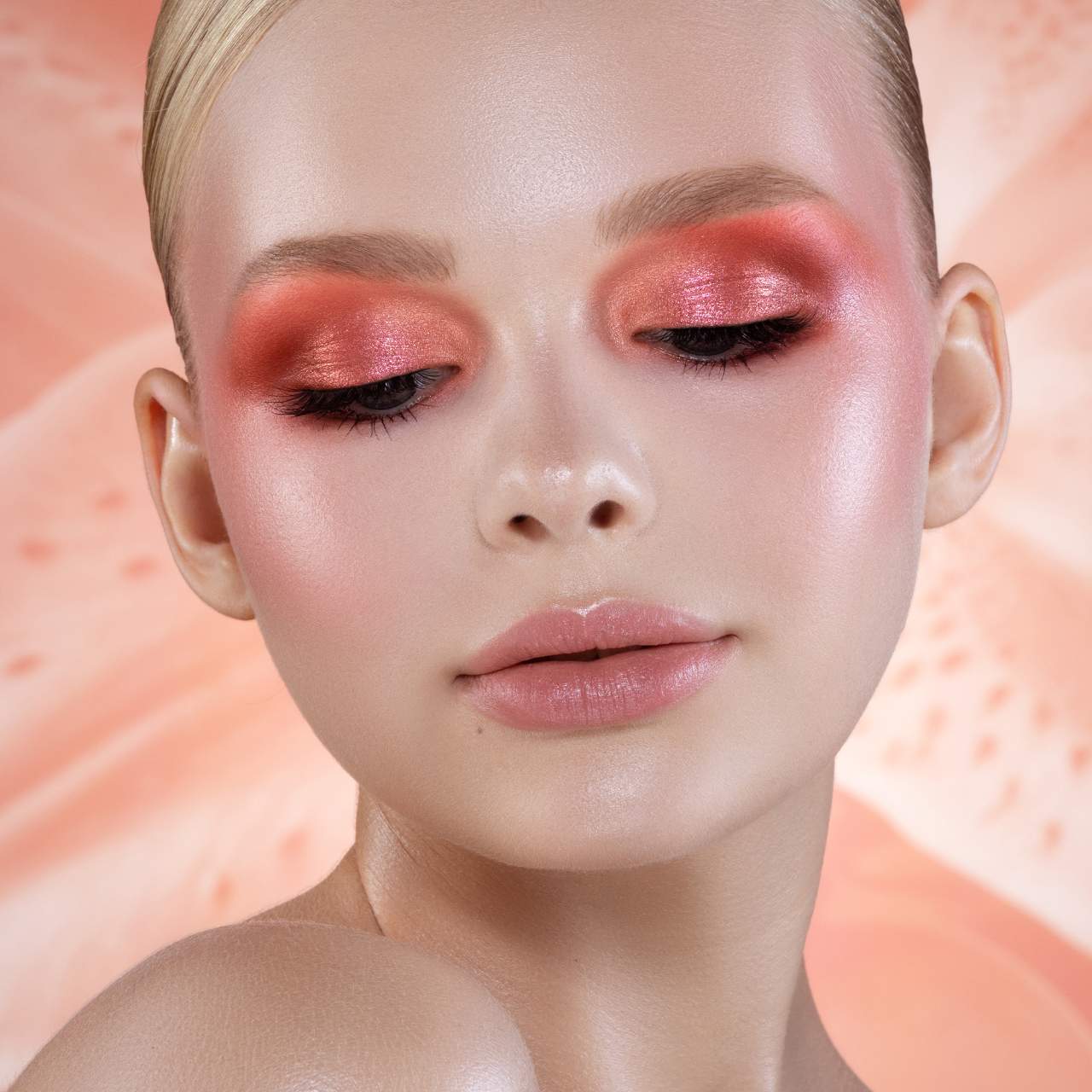 NATASHA DENONA Bloom Eyeshadow Palette купить в Beauty Storage. Быстрая доставка по России и СНГ.